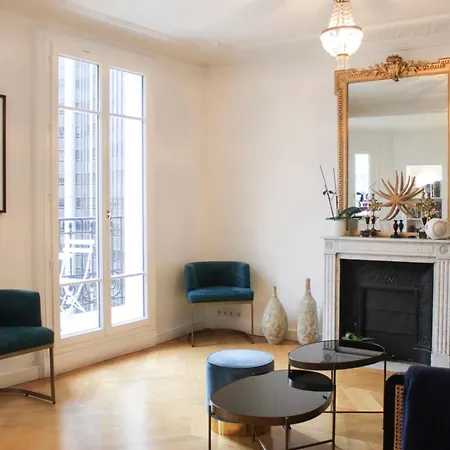 Spacious - Near Tour Montparnasse * פריז