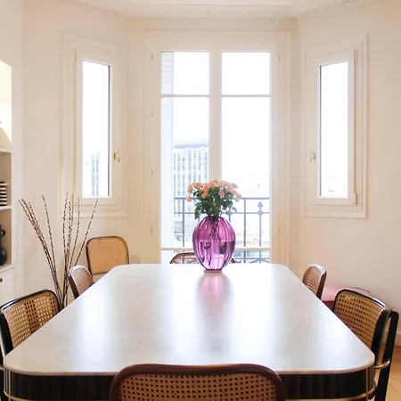Daire Spacious - Near Tour Montparnasse Paris